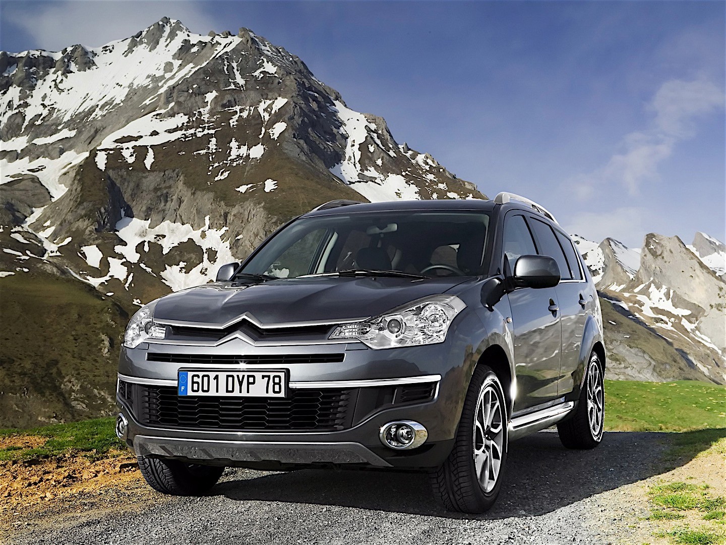 Citroen C-Crosser photo 25