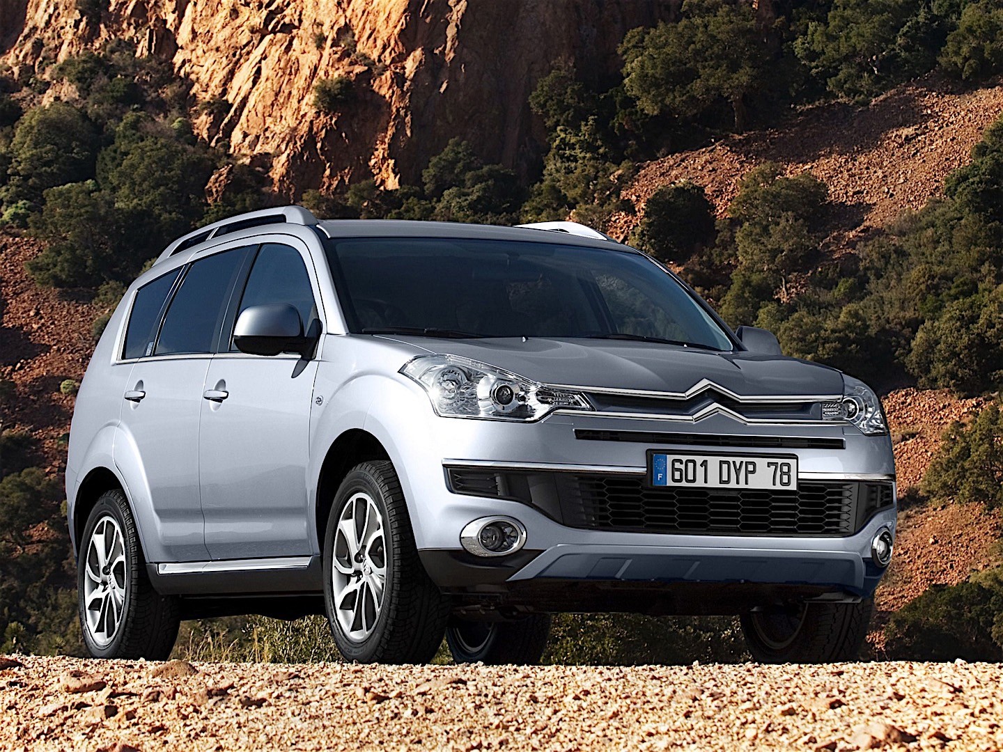 Citroen C-Crosser photo 33