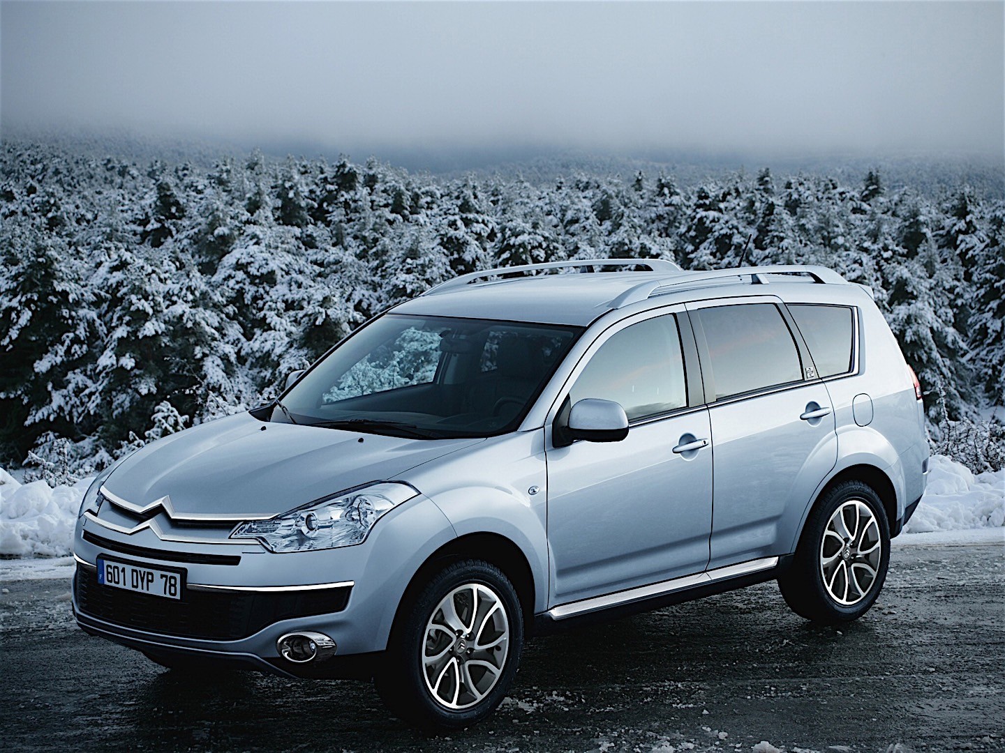 Citroen C-Crosser photo 38