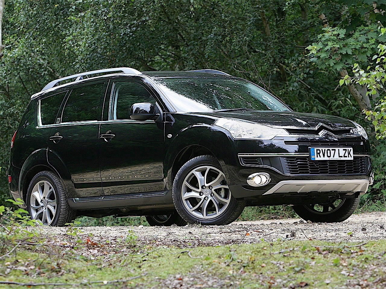 Citroen C-Crosser photo 39