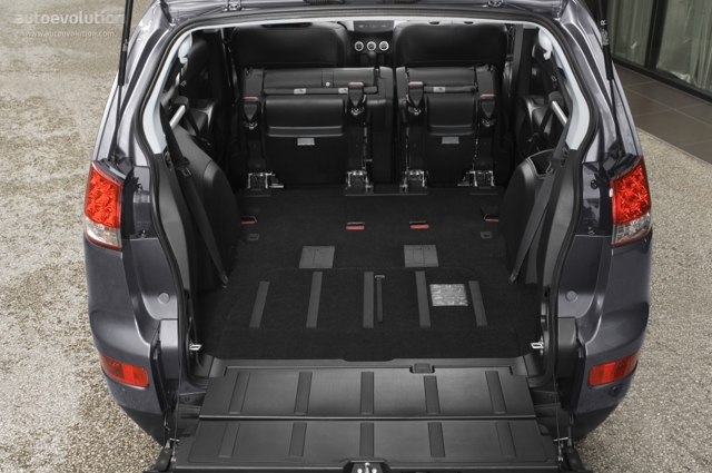 Citroen C-Crosser photo 45