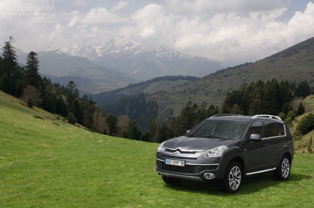Citroen C-Crosser photo 4