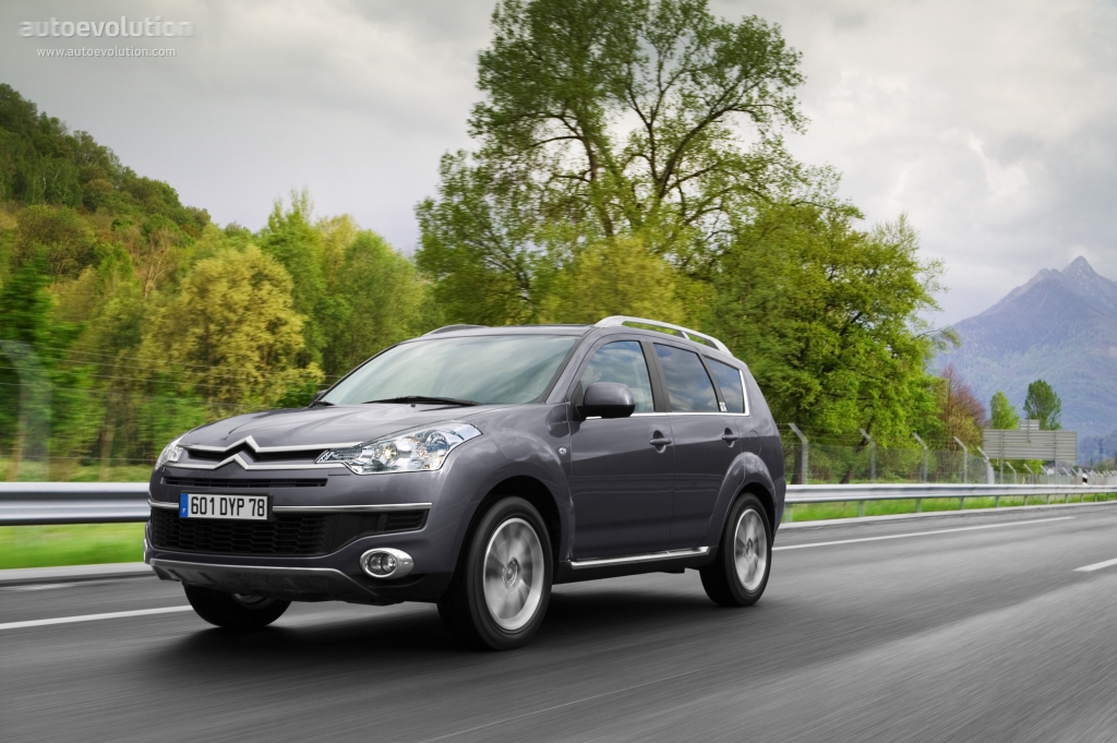 Citroen C-Crosser photo 6