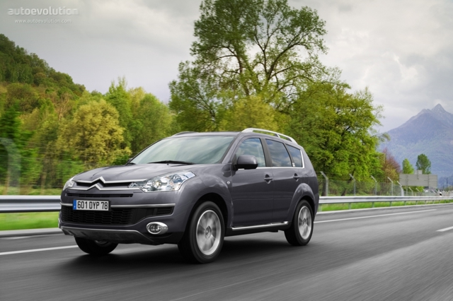 Citroen C-Crosser photo 6