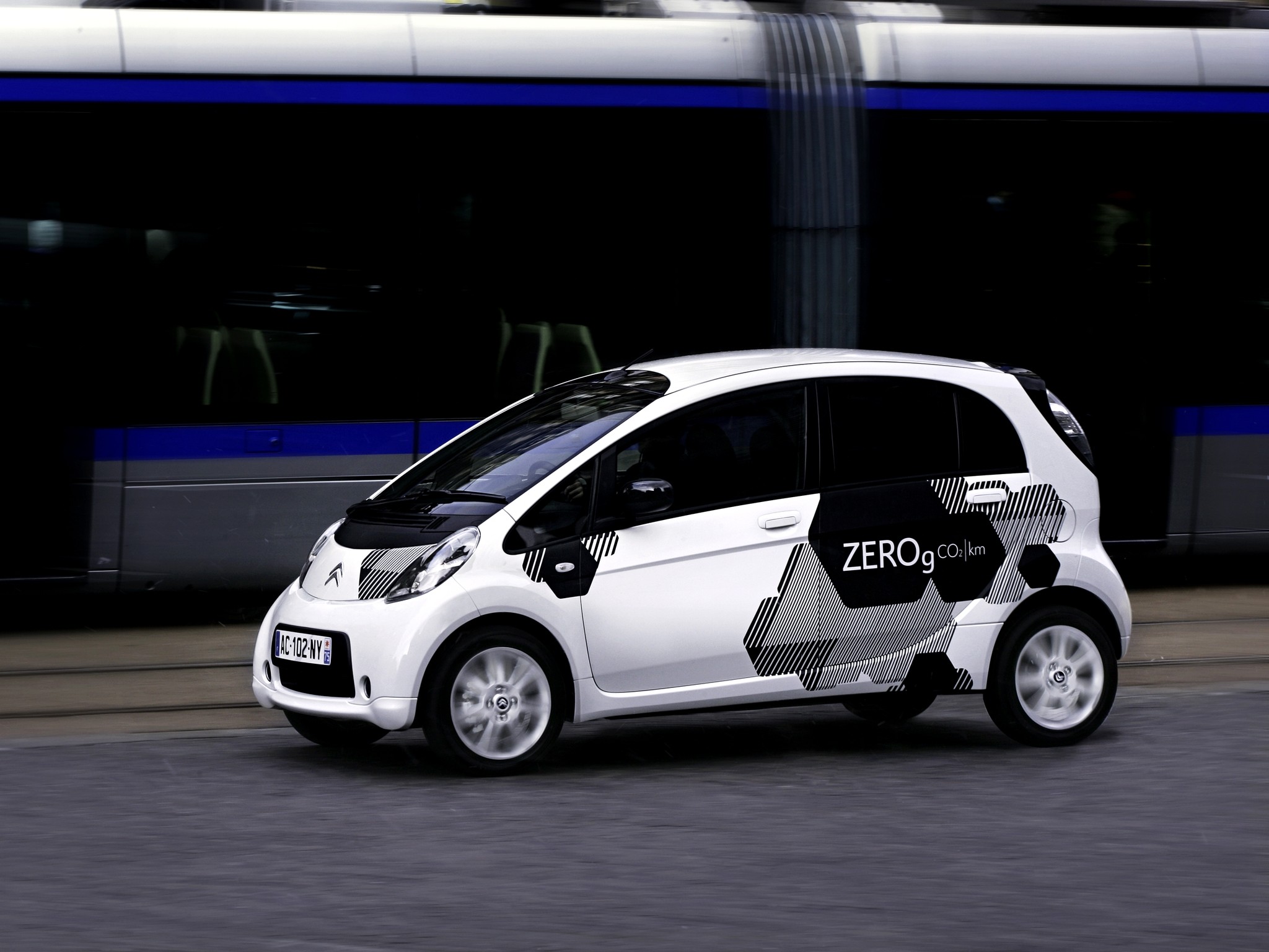 Citroen C-Zero photo 30