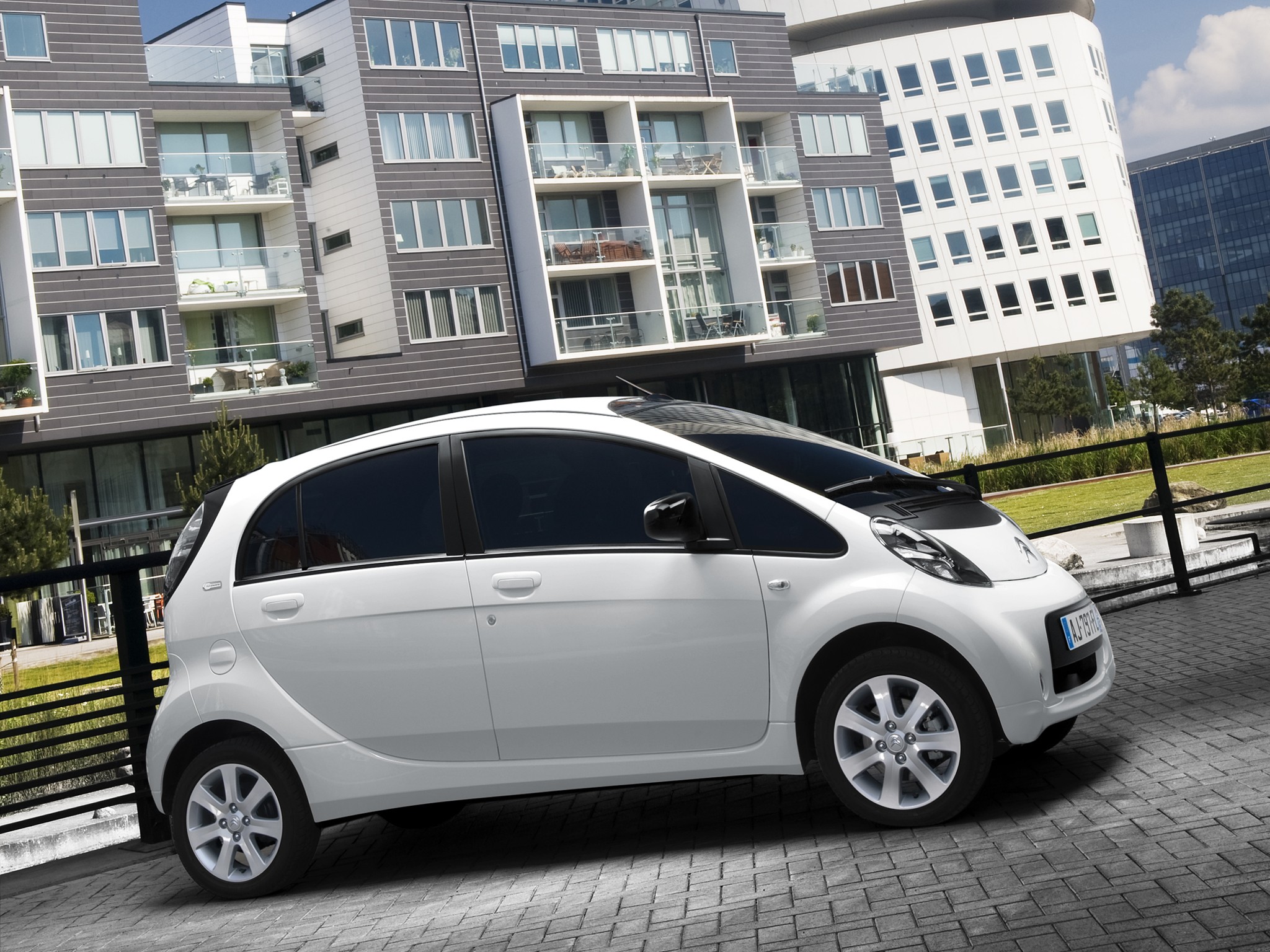 Citroen C-Zero photo 32