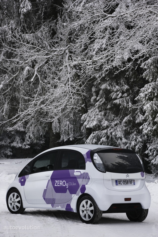 Citroen C-Zero photo 13