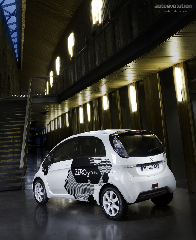 Citroen C-Zero photo 2