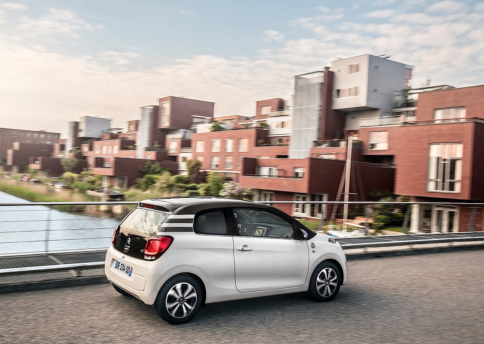 Citroen C1 3 Doors photo 13