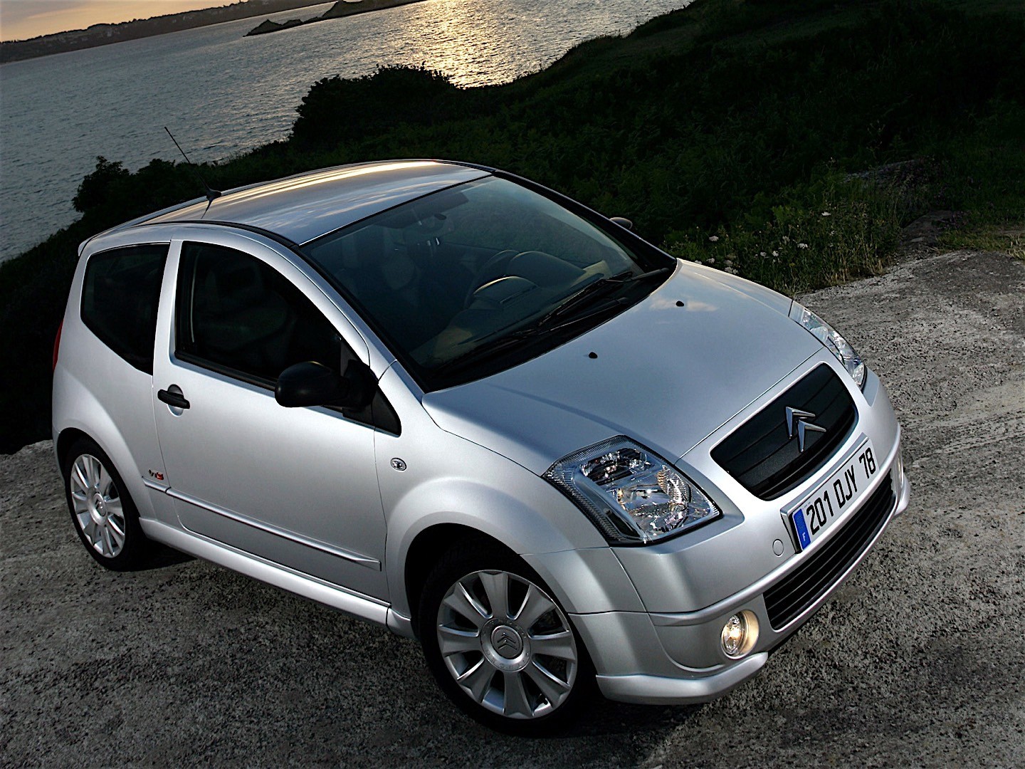 Citroen C2 photo 9