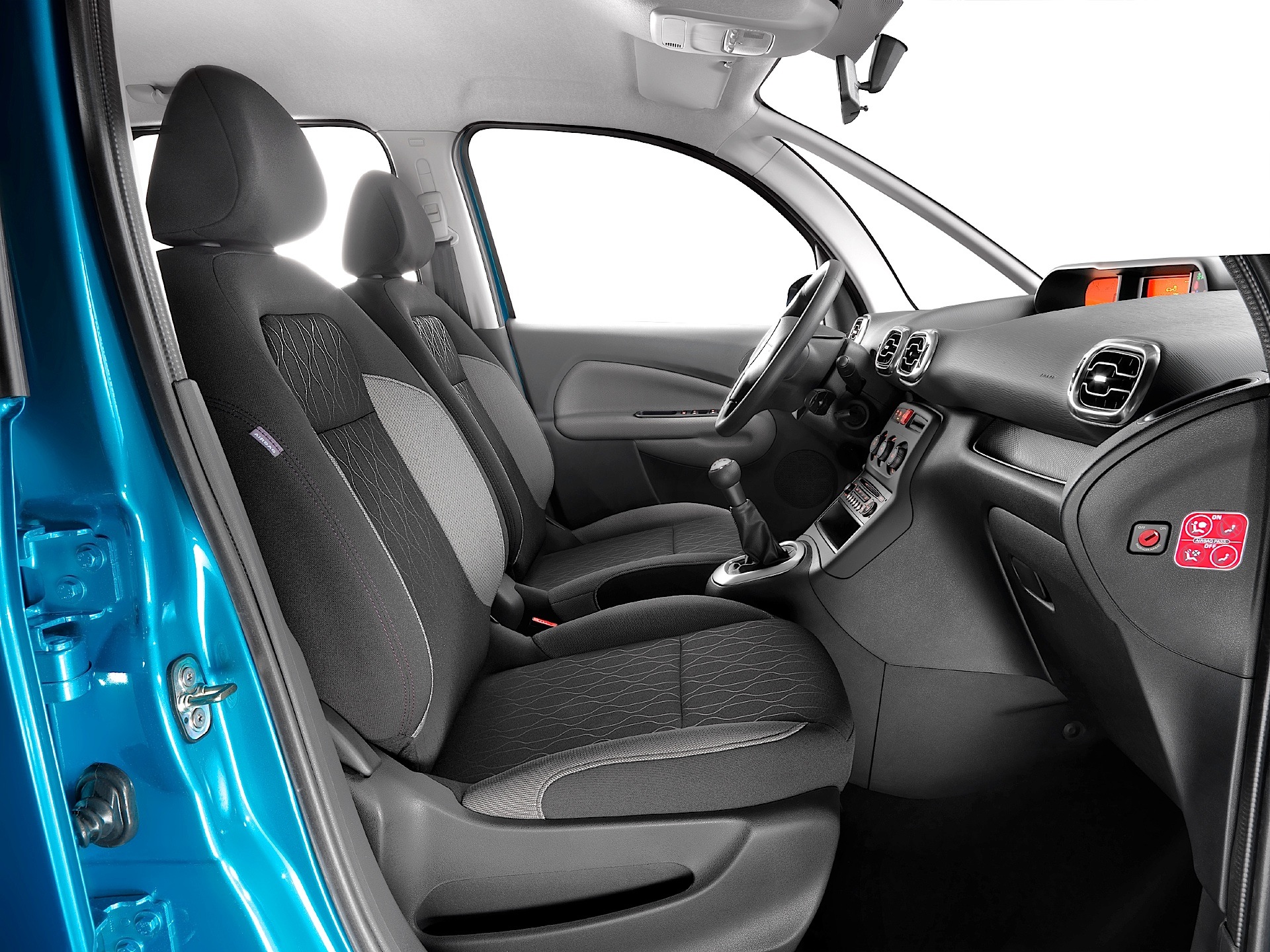 Citroen C3 Picasso photo 17