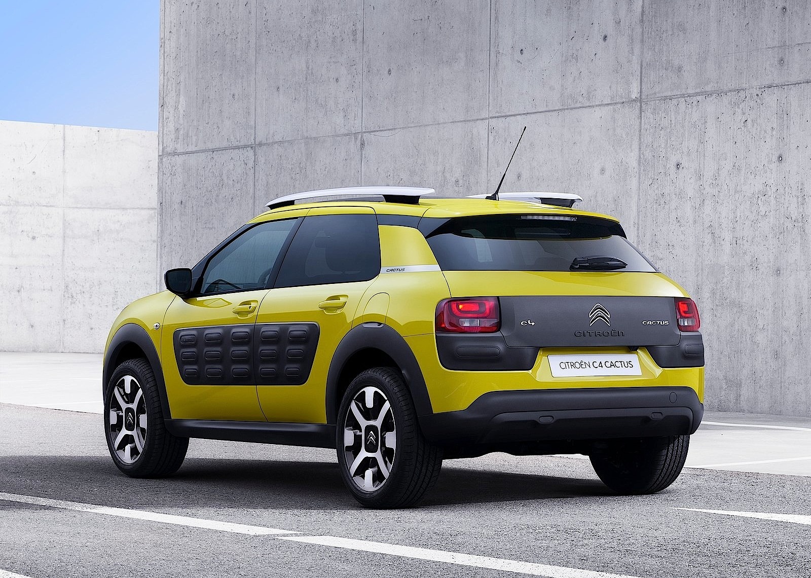 Citroen C4 Cactus photo 9