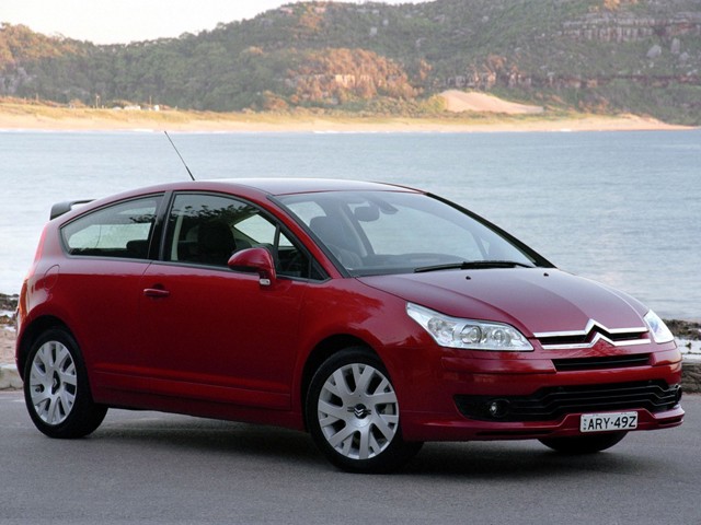 Citroen C4 Coupe photo 11