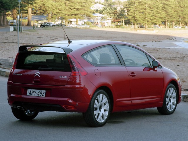 Citroen C4 Coupe photo 12