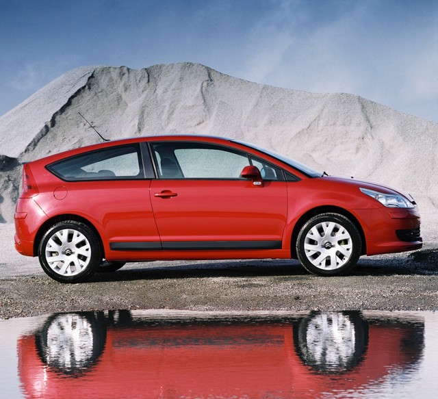 Citroen C4 Coupe photo 16