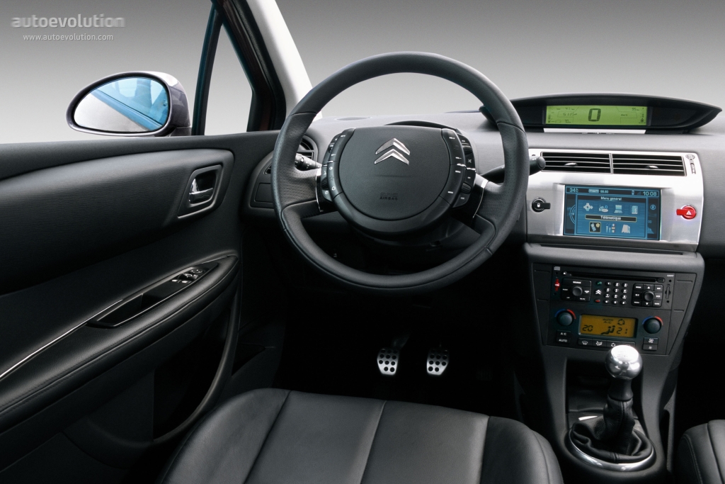 Citroen C4 Coupe photo 40