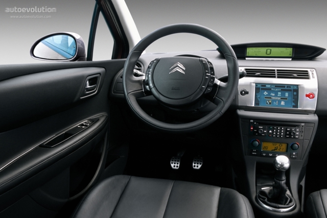 Citroen C4 Coupe photo 40