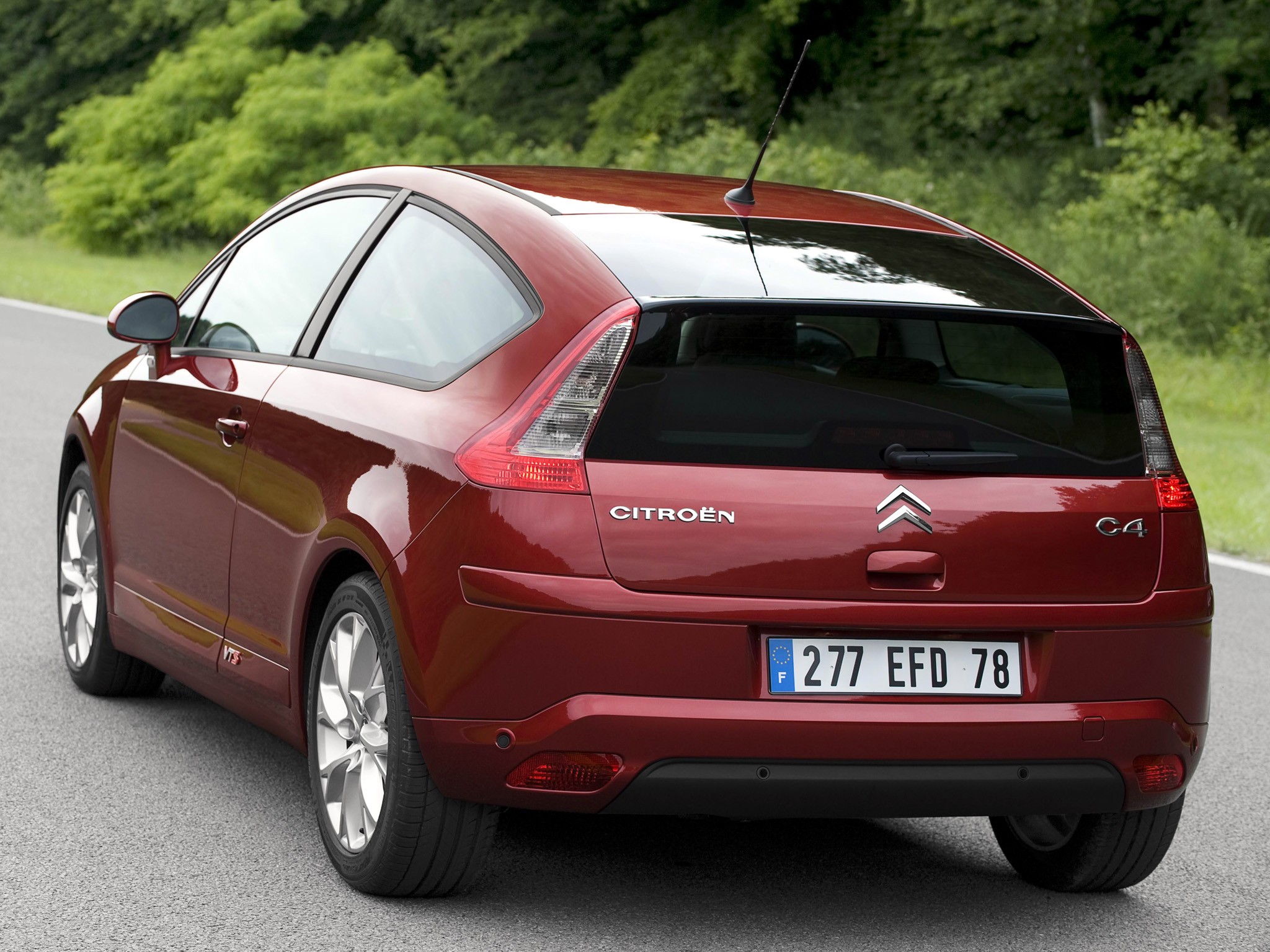 Citroen C4 Coupe photo 10