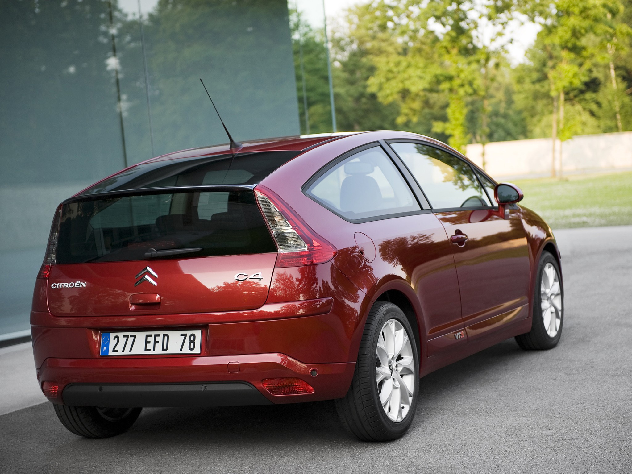 Citroen C4 Coupe photo 11