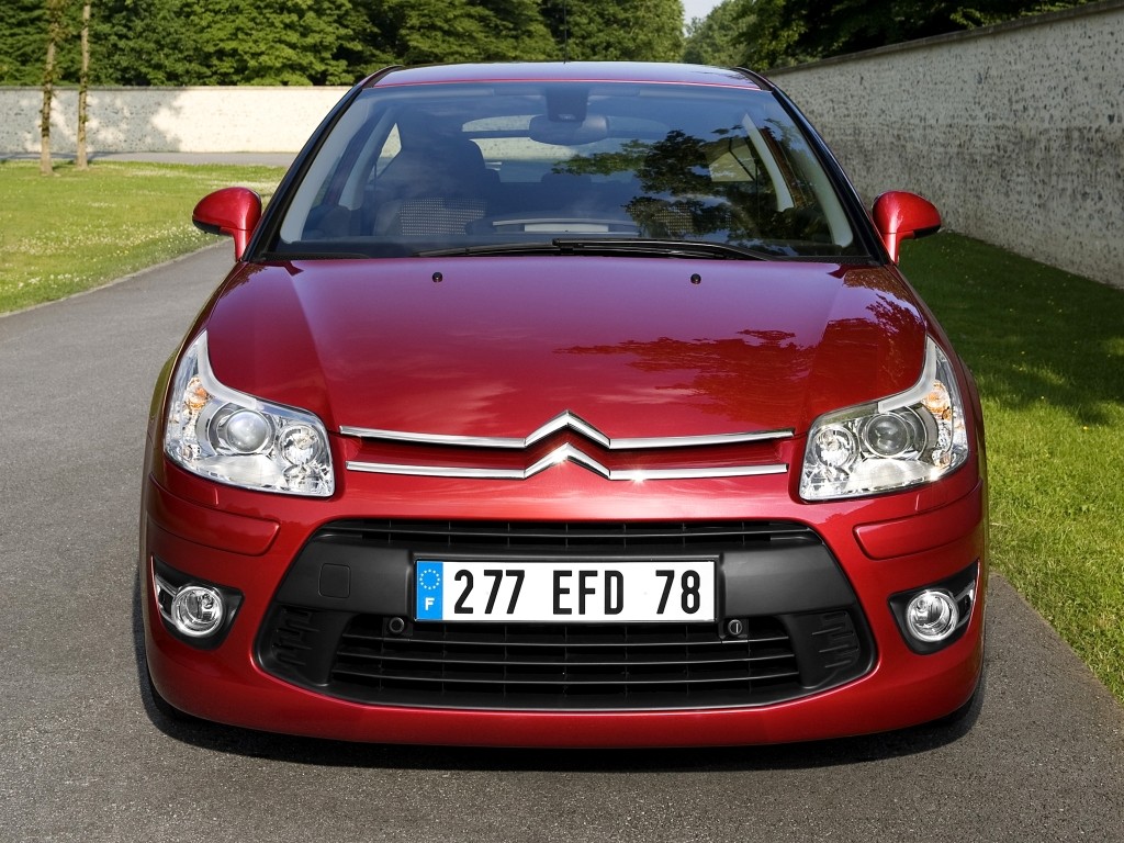Citroen C4 Coupe photo 13