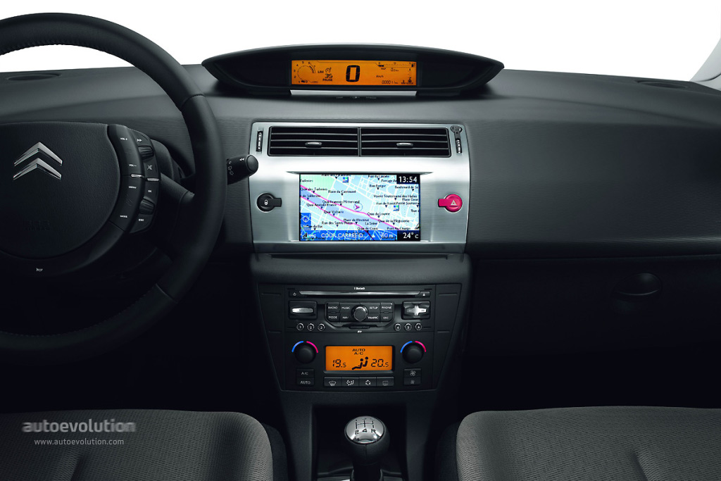 Citroen C4 Coupe photo 24