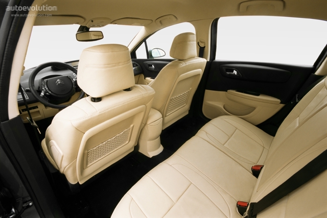 Citroen C4 Hatchback photo 25
