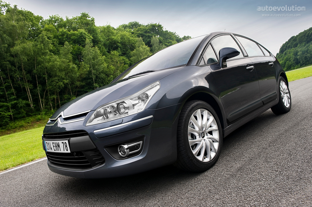 Citroen C4 Hatchback photo 6