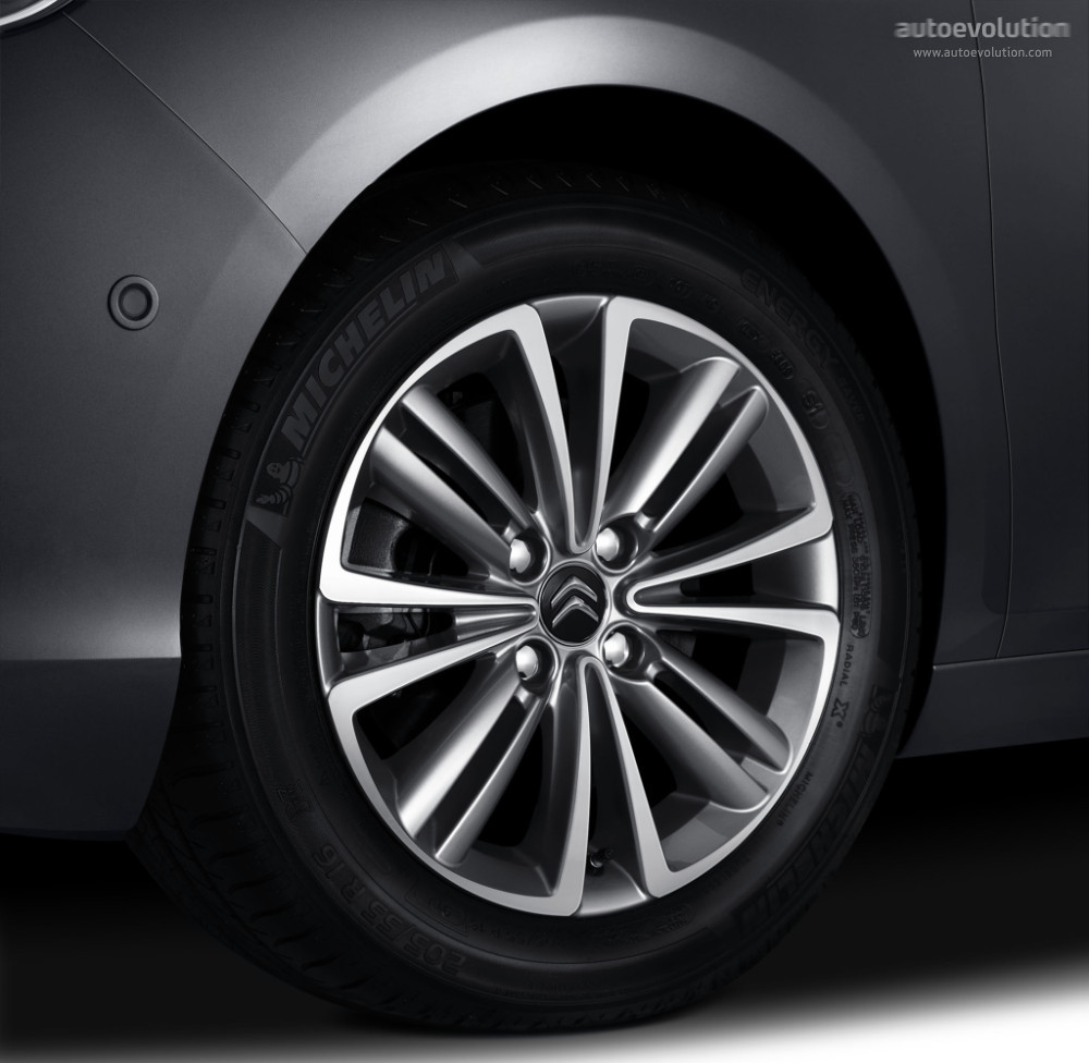 Citroen C4 Hatchback photo 12