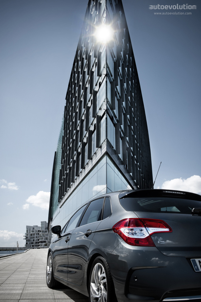 Citroen C4 Hatchback photo 22