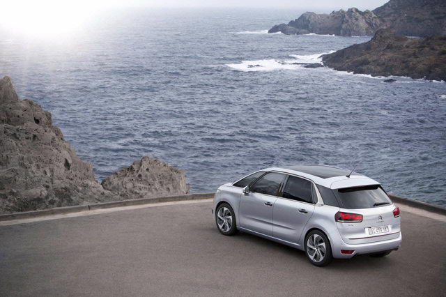 Citroen C4 Picasso photo 14