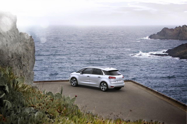 Citroen C4 Picasso photo 16