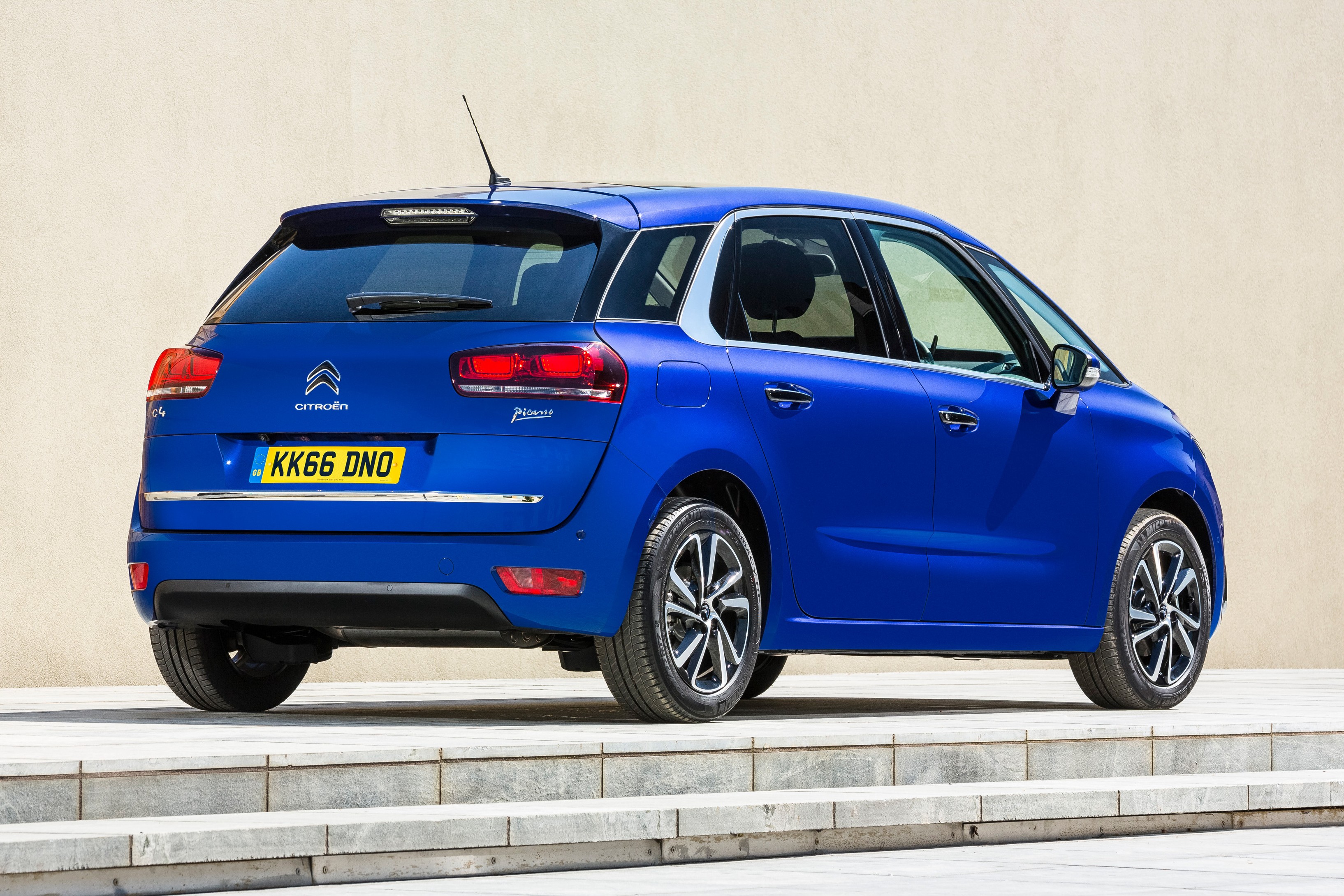 Citroen C4 Picasso photo 17