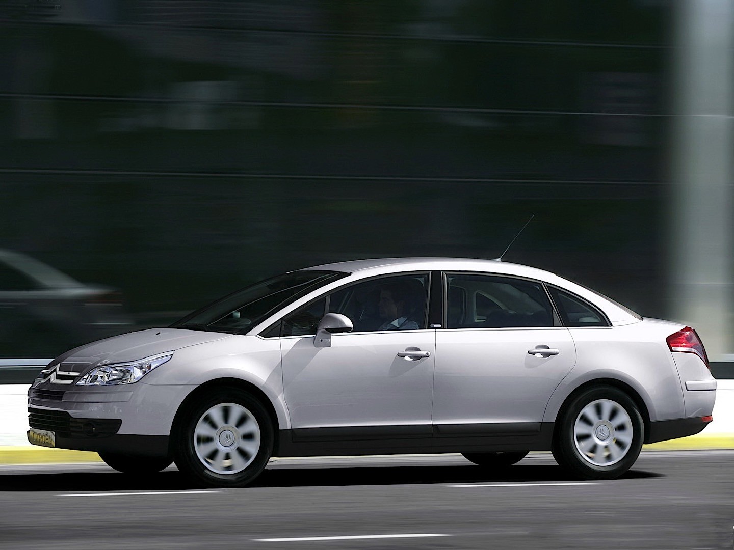 Citroen C4 Sedan photo 10