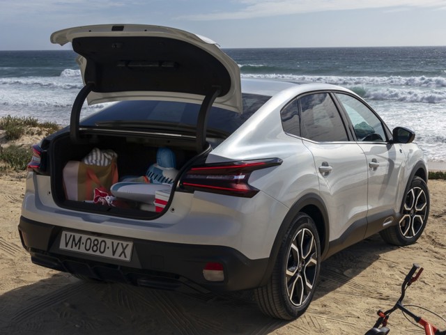 Citroen C4 photo 8