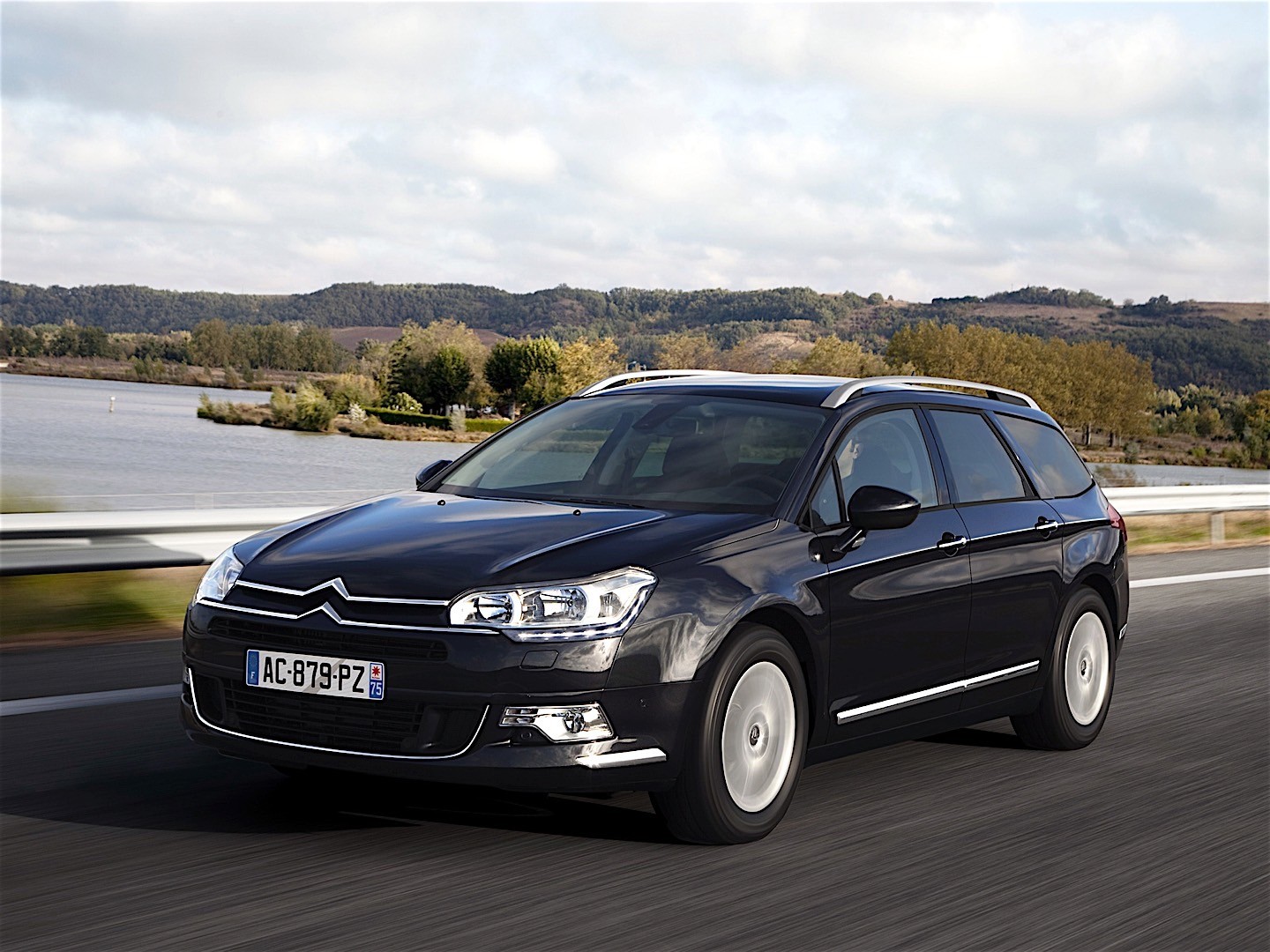 Citroen C5 Estate photo 16