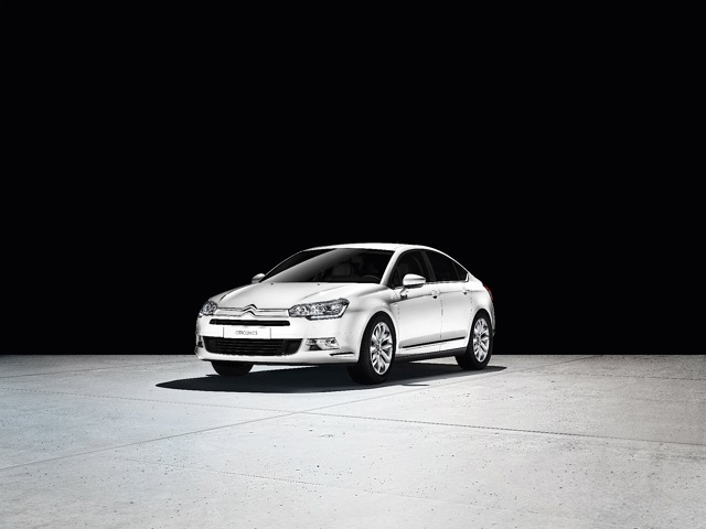 Citroen C5 Sedan photo 9