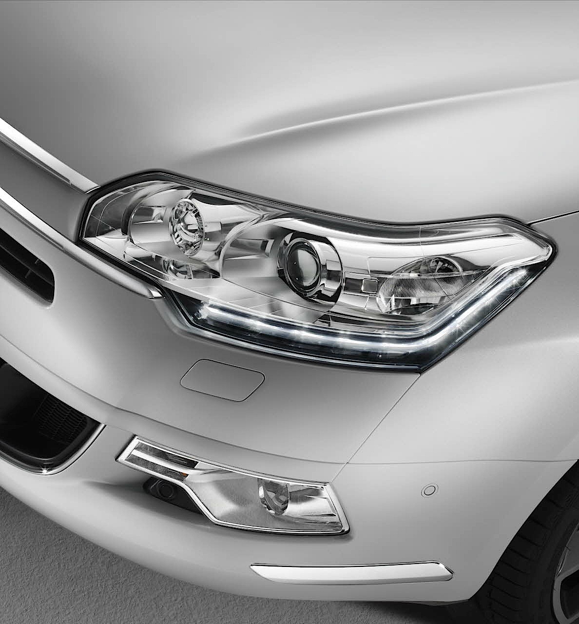 Citroen C5 Sedan photo 11