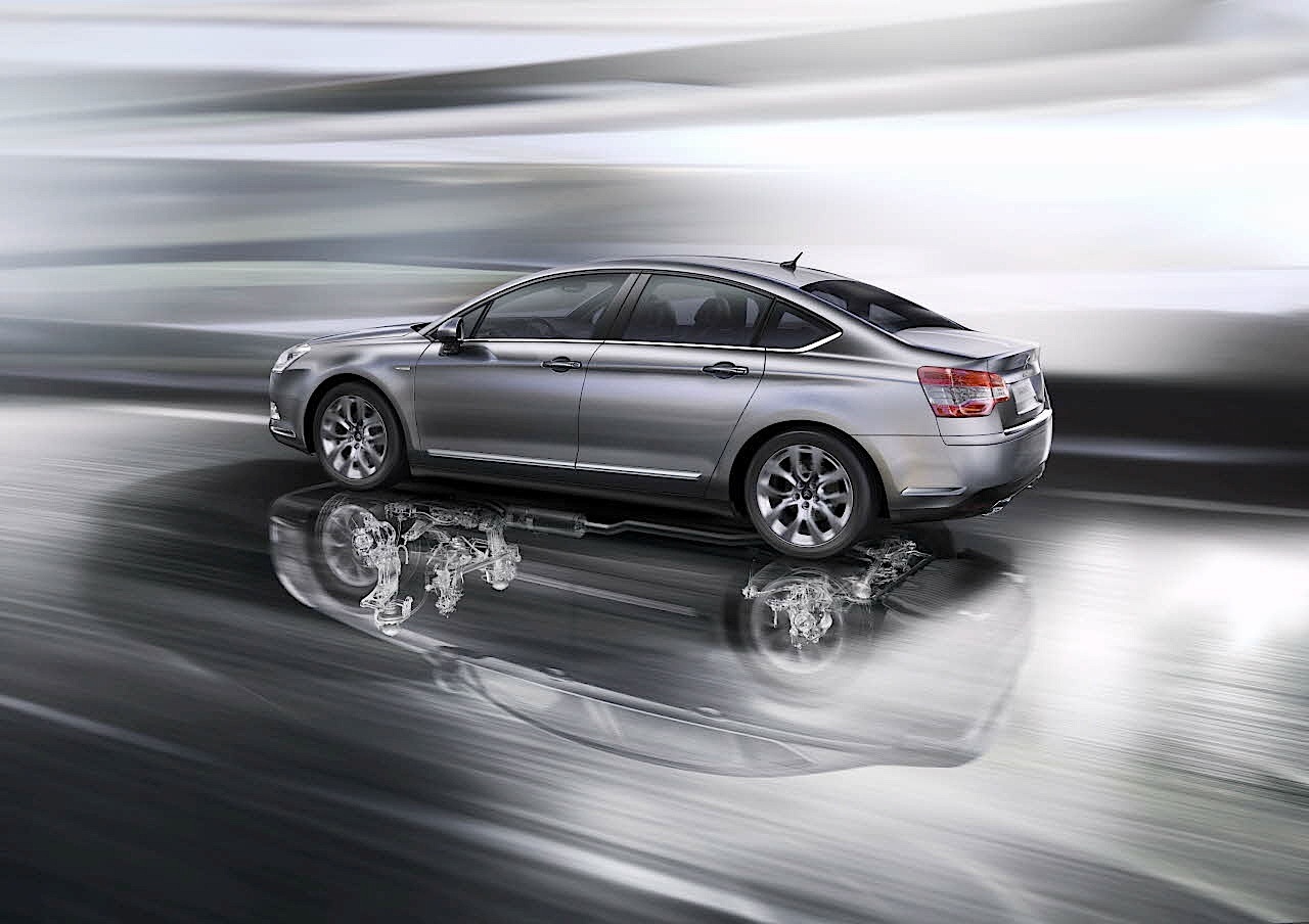 Citroen C5 Sedan photo 16