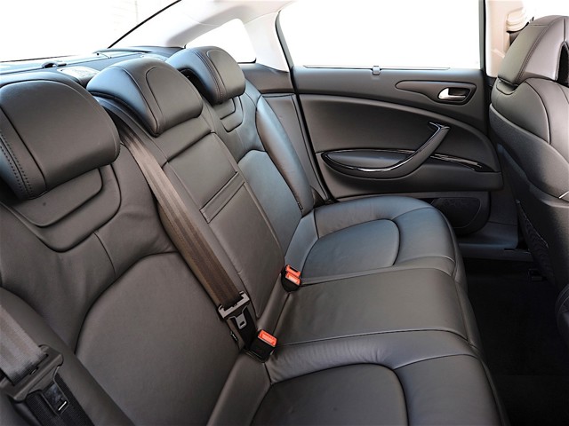 Citroen C5 Sedan photo 88