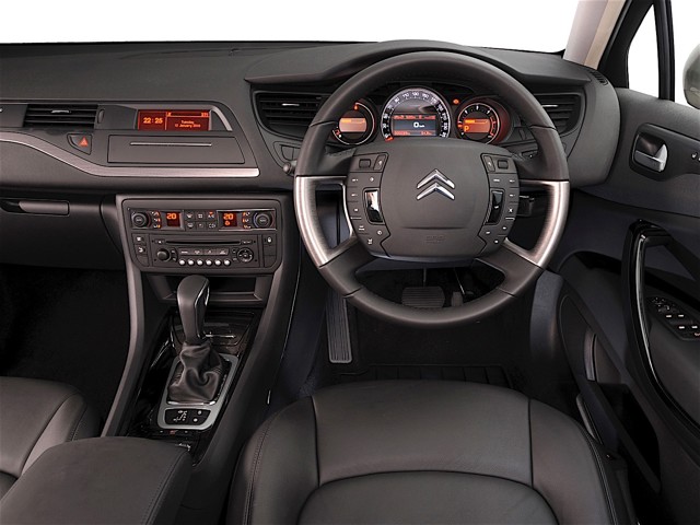 Citroen C5 Sedan photo 91