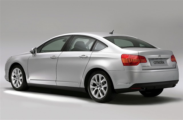 Citroen C5 Sedan photo 20