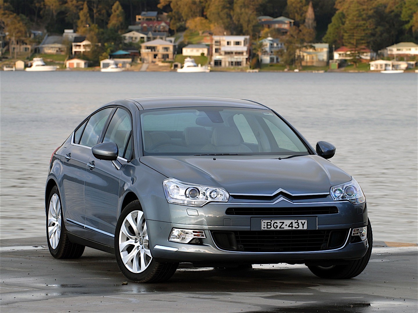 Citroen C5 Sedan photo 32