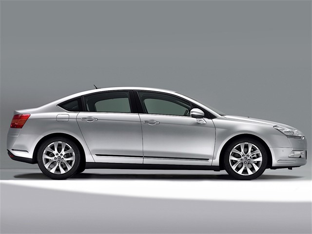 Citroen C5 Sedan photo 33