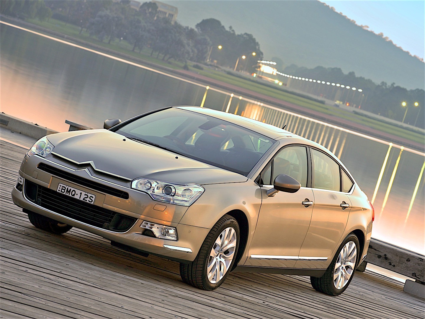 Citroen C5 Sedan photo 37
