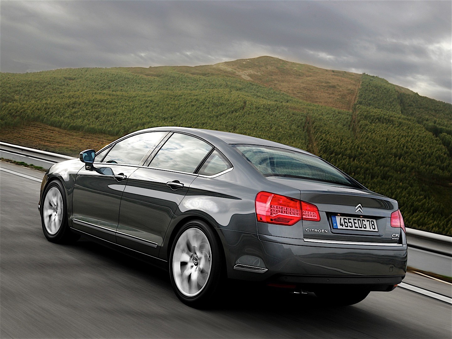 Citroen C5 Sedan photo 39