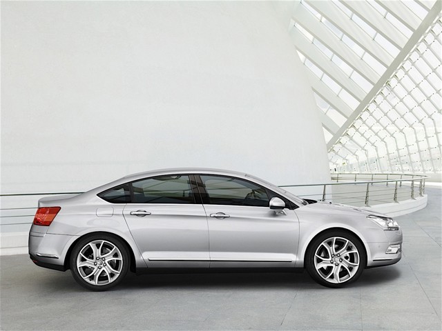 Citroen C5 Sedan photo 44