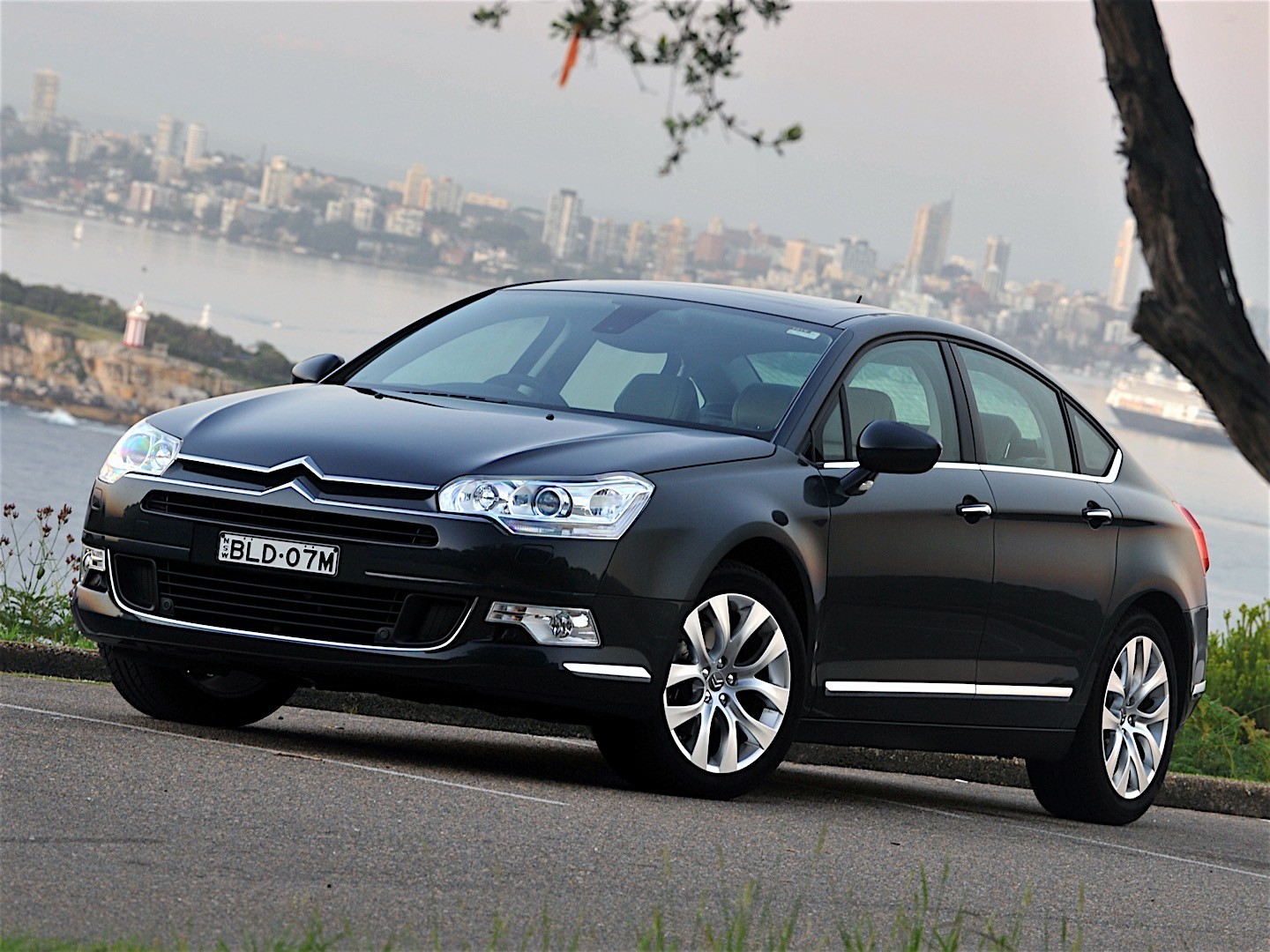 Citroen C5 Sedan photo 60