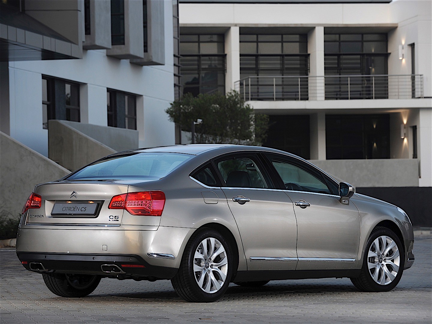 Citroen C5 Sedan photo 65