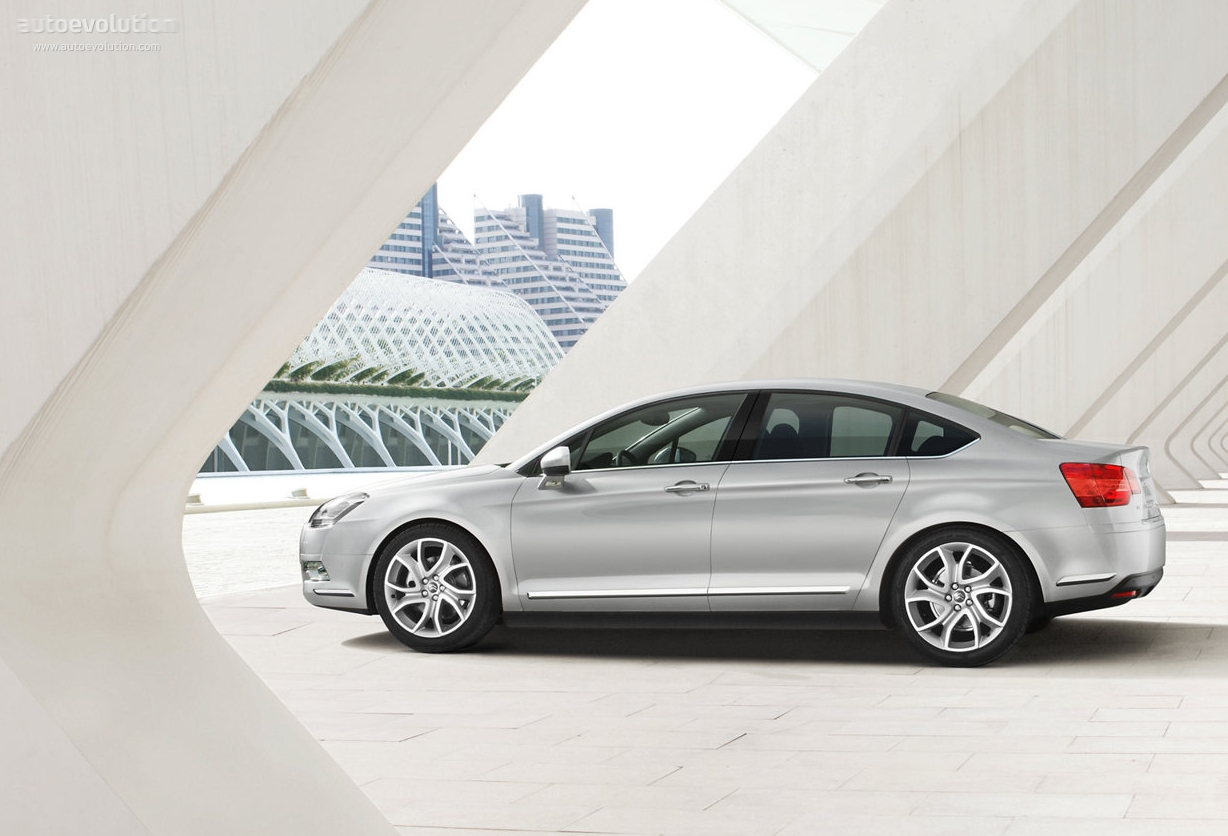 Citroen C5 Sedan photo 6