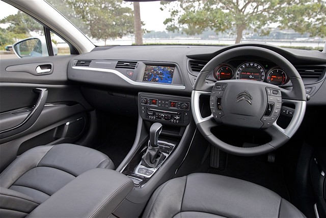 Citroen C5 Sedan photo 38